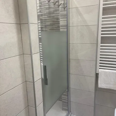 Chiara's Urban Oasis - - Duomo 8 Min Apartament Mediolan