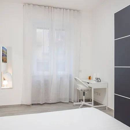 Apartament Chiara's Urban Oasis - - Duomo 8 Min Mediolan