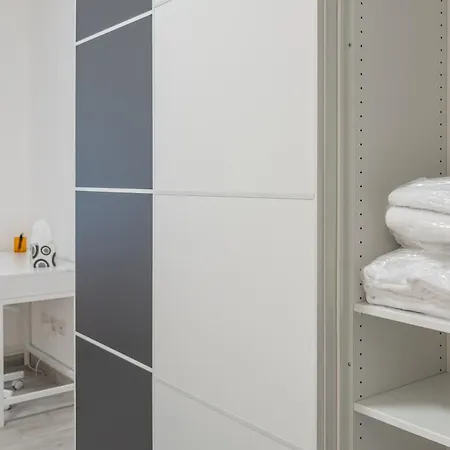 Apartament Chiara's Urban Oasis - - Duomo 8 Min